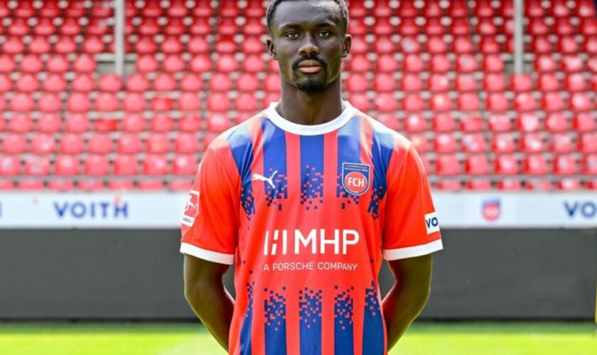 Neuzugang Sirlord Conteh hat das Heidenheimer Tor zum 1:0-Sieg im Testspiel gegen Parma Calcio erzielt. Foto: Harry Langer/dpa