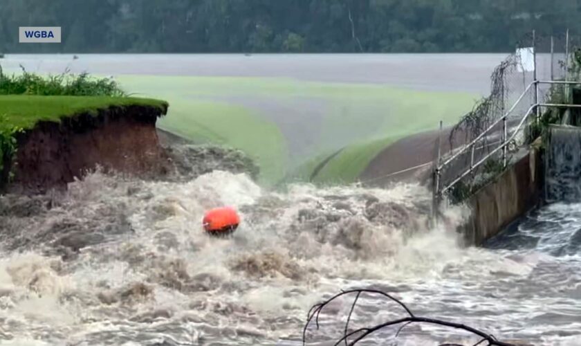 Wisconsin city evacuated after Manawa Dam breached amid heavy rainfall