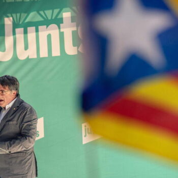 Carles Puigdemont promet de revenir en Catalogne pour participer au débat d’investiture du futur président régional