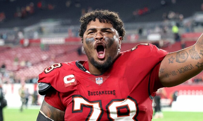 Bucs make Tristin Wirfs highest-paid offensive lineman in NFL history with massive extension