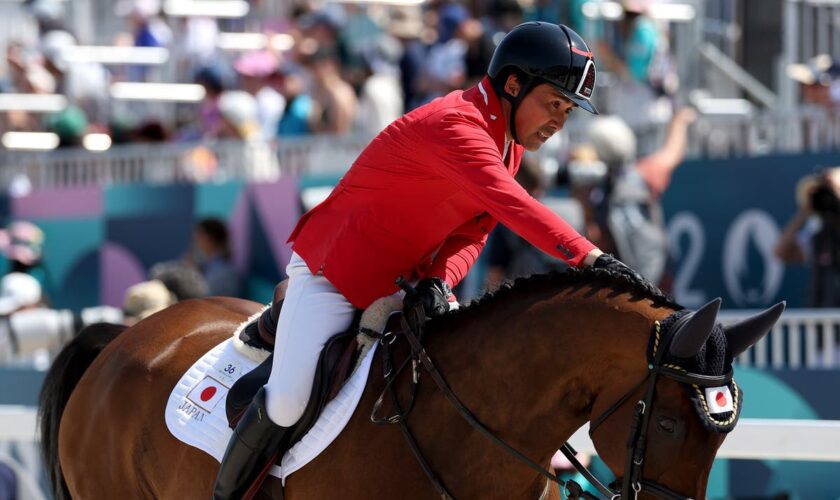 Olympic equestrian takes adorable selfie with horse after bronze medal win