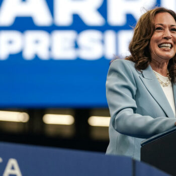 Présidentielle américaine : Kamala Harris franchit une nouvelle étape dans sa campagne contre Donald Trump