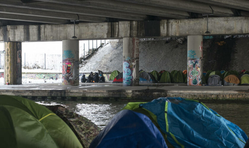 JO 2024 : les derniers campements de migrants évacués, les associations dénoncent «le sprint final du nettoyage social»