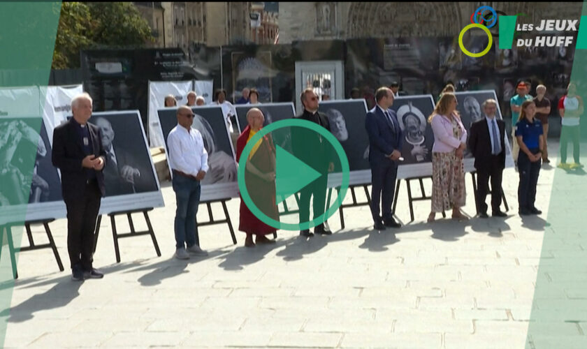 Pour les JO de Paris, un rassemblement interreligieux a eu lieu sur le parvis de Notre-Dame