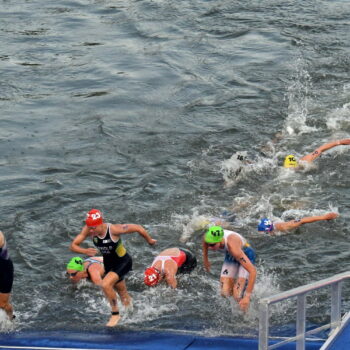 DIRECT. JO 2024 : la France chute lors du relais mixte en triathlon, la médaille s'éloigne, le live