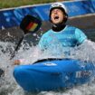 Olympische Spiele: Noah Hegge holt überraschend Bronze im Kajak-Cross