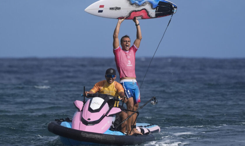 JO 2024 - Surf : Kauli Vaast, le petit prince devenu roi de Tahiti avec l'or olympique