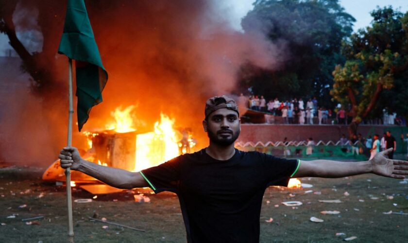 Bangladesch: Militärchef will mit Anführern der Studentenproteste Übergangsregierung besprechen