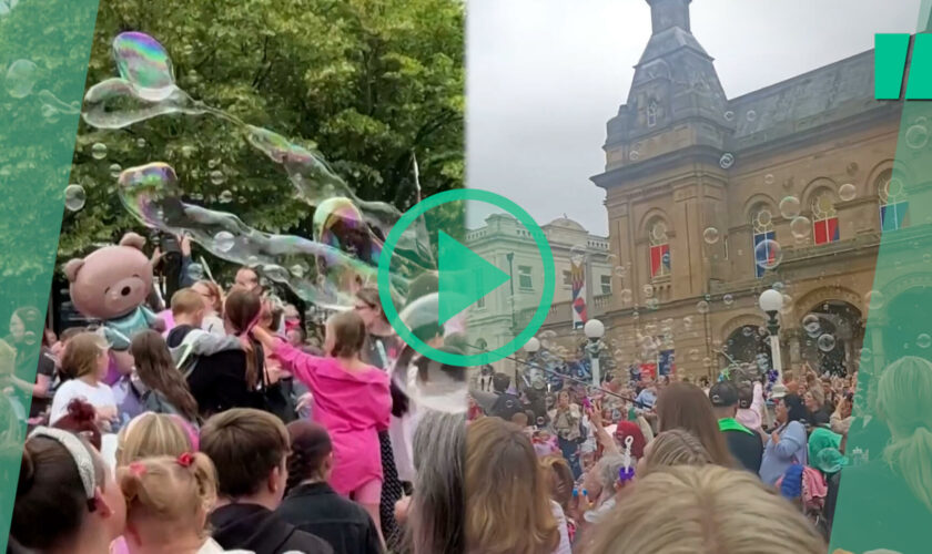 Attaque au couteau en Angleterre : le magnifique hommage rendu aux trois fillettes poignardées