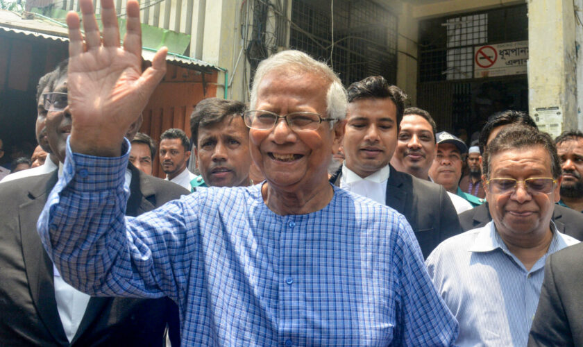 Émeutes au Bangladesh : Muhammad Yunus, prix Nobel de la paix, se dit prêt à diriger le pays