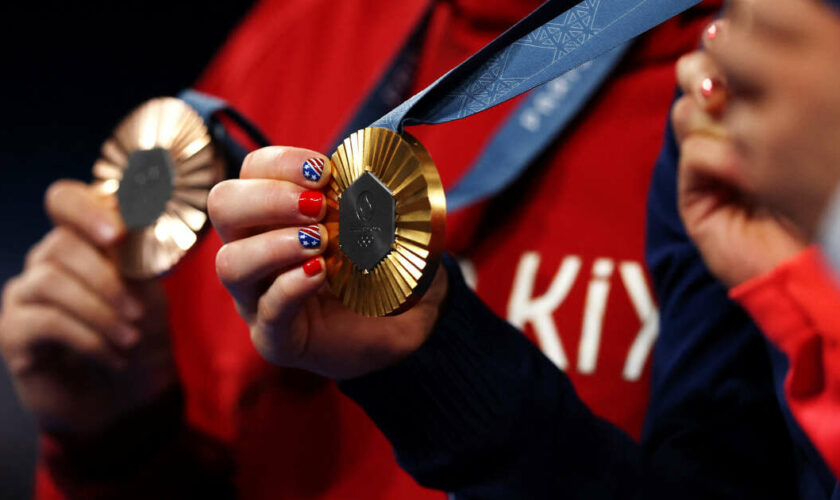 À Paris, des athlètes olympiques à la pointe de la mode, jusqu’au bout des ongles