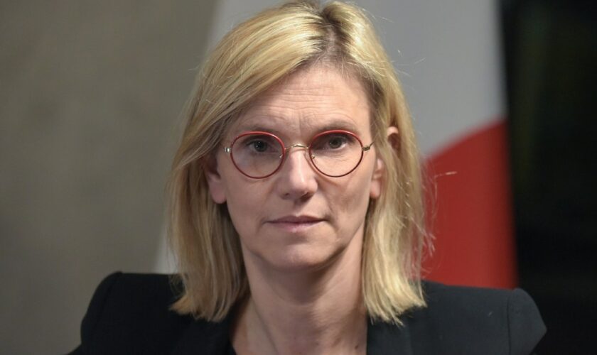 La ministre déléguée chargée de l'Industrie Agnès Pannier-Runacher, lors d'une interview le 18 novembre 2021 à Paris