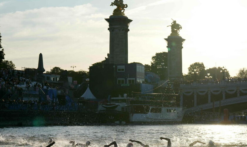 EN DIRECT - JO de Paris 2024 : le marathon en eau libre hommes, dernière épreuve olympique dans la Seine