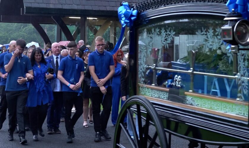 Hundreds gather for funeral of Jay Slater who died in Tenerife