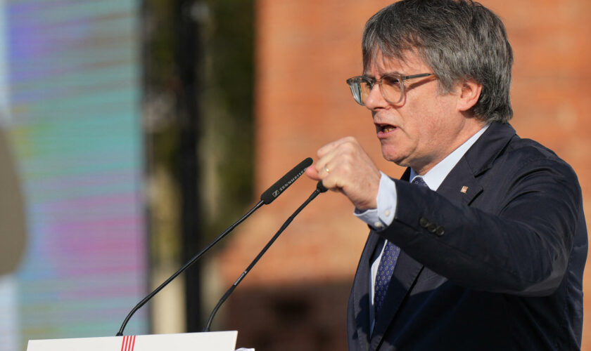 Espagne : Carles Puigdemont raconte les dessous de son apparition éclair en Catalogne