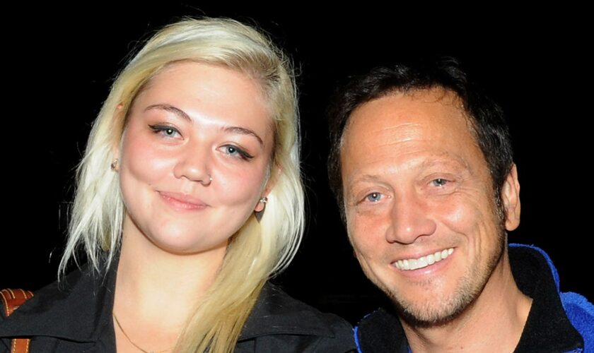 Elle King details 'toxic' relationship with dad Rob Schneider: 'He's just not nice'