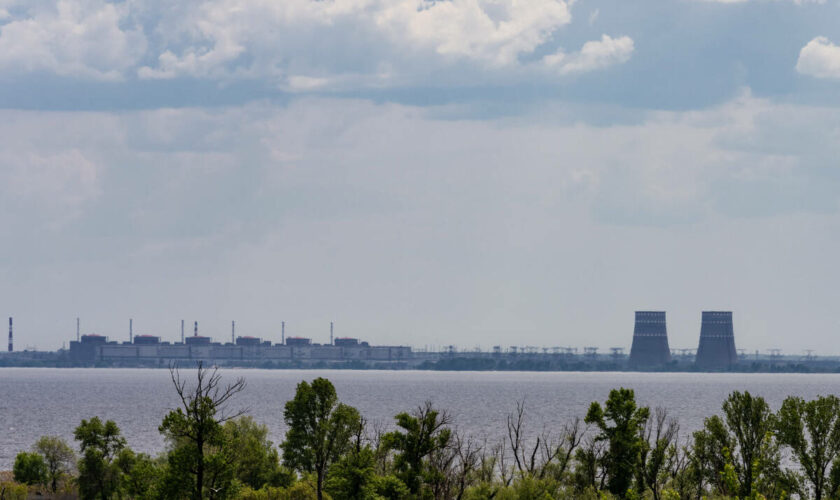 Ukraine : incendie dans le système de refroidissement de la centrale nucléaire de Zaporijjia