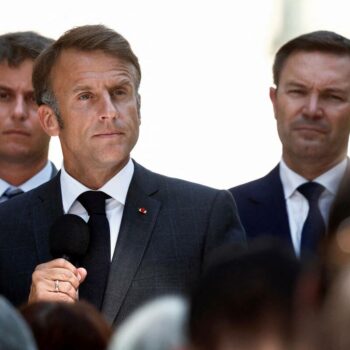 Sécurité pendant les JO 2024 : « des centaines d’actions ont été entravées », se félicite Macron