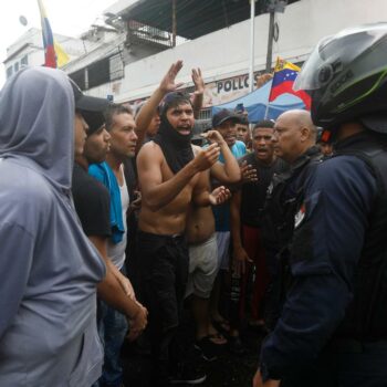 Venezuela: Mehr als 100 Jugendliche bei Protesten in Venezuela festgenommen