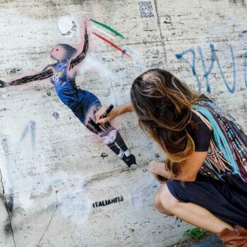 Italien: Wandbild für Gold-Volleyballerin Paola Egonu rassistisch beschmiert