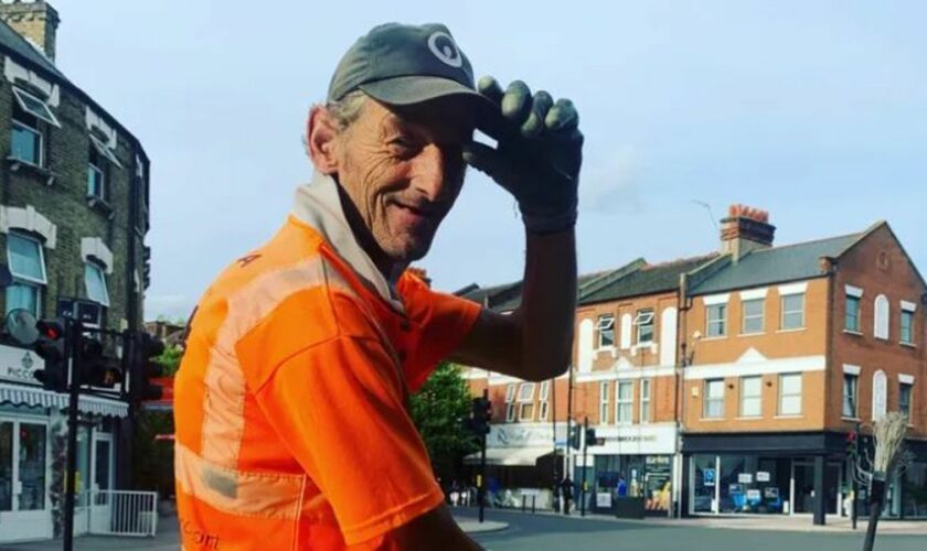 Beckenham road sweeper Paul Spiers. Pic: GoFundMe/Lisa Knight