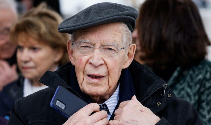 La gauche rend hommage à Louis Mermaz, figure de la Mitterrandie, mort à 92 ans