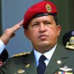 Le président vénézuélien Hugo Chavez, décédé en 2013, lors d'une cérémonie à Caracas, le 1er février 2001