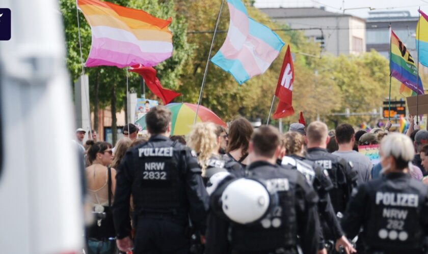 CSD in Leipzig: Rechtsextreme brechen Protest ab