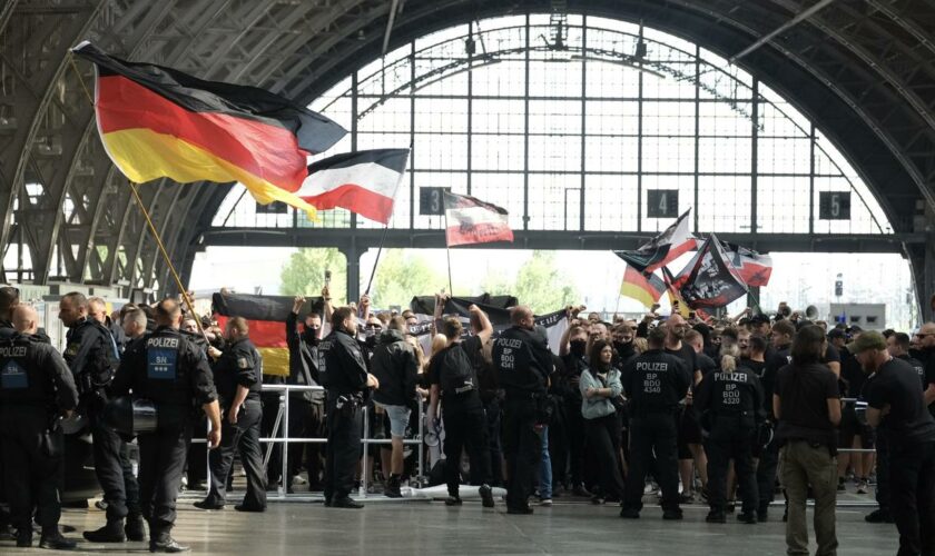 CSD in Leipzig: Polizei verhindert rechtsextreme Versammlung in Leipzig