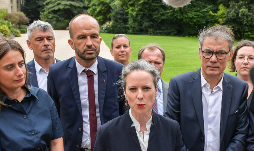 « Il a admis qu’il fallait changer de cap » : après son entretien avec Macron, le Nouveau Front populaire salue « une discussion très riche »