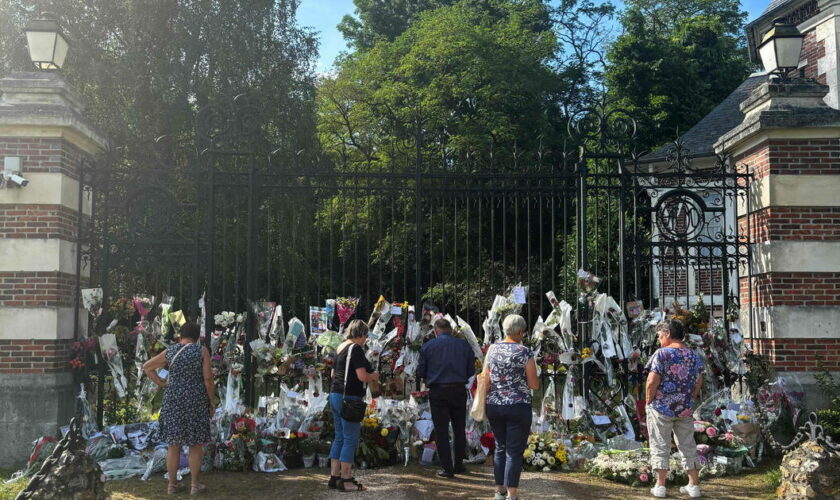 Alain Delon est inhumé ce samedi dans sa propriété de Douchy, loin des projecteurs