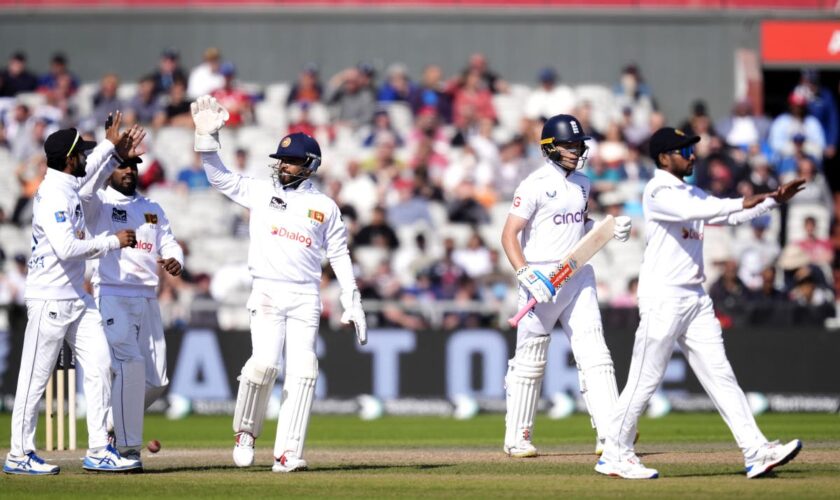 Sri Lanka battle to stay in contest as England face tricky chase at Old Trafford