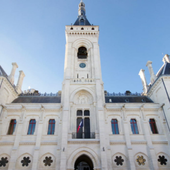 Angoulême : un homme met le feu à la mairie, ce que l'on sait