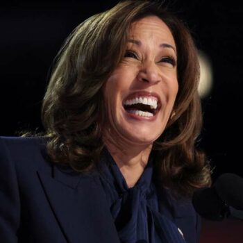 Kamala Harris accepte l’investiture “historique” du Parti démocrate