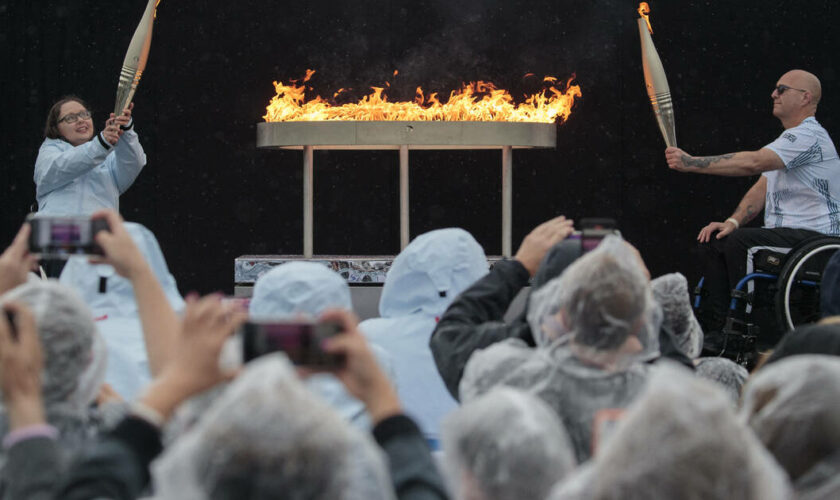 La flamme paralympique allumée en Angleterre ce samedi avant son arrivée en France dimanche