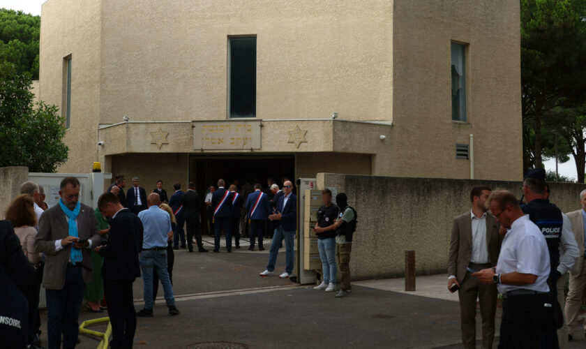 Incendie d’une synagogue à La Grande-Motte, un suspect interpellé, annonce Darmanin