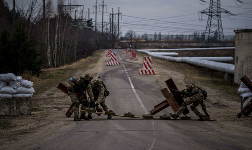 Ukrainekrieg: Ukrainische Regierung meldet Truppenbewegung in Belarus