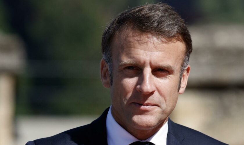 Futur Premier ministre : le programme d’Emmanuel Macron, qui poursuit ses consultations ce lundi