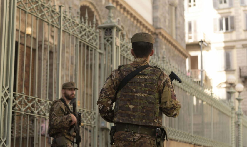 Incendie de la synagogue de la Grande-Motte : ce que l'on sait du profil et des plans de l'assaillant