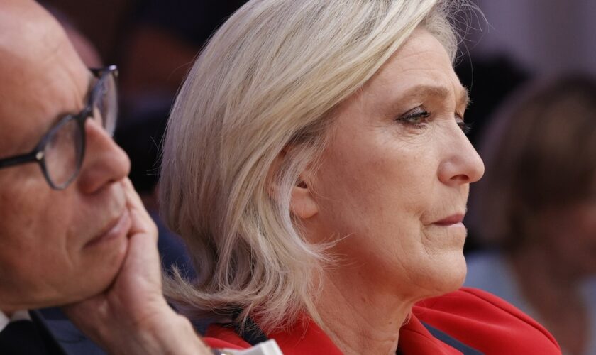 Marine Le Pen et Eric Ciotti assistent le 24 juin 2024 à Paris à la conférence de presse de Jordan Bardella