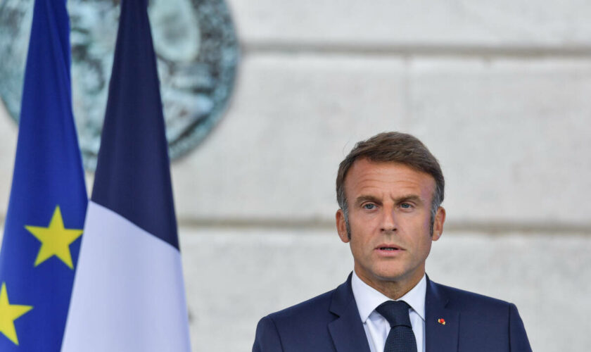 Emmanuel Macron écarte l’option d’un gouvernement du Nouveau Front populaire au nom de « la stabilité institutionnelle »