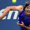 Zverev gewinnt deutsches Duell mit Mühe