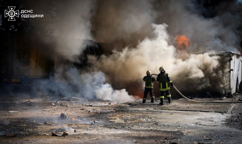 Ukraine-Russia war latest: Seven killed in ‘biggest air attack of war’ as Zelensky pleads for support