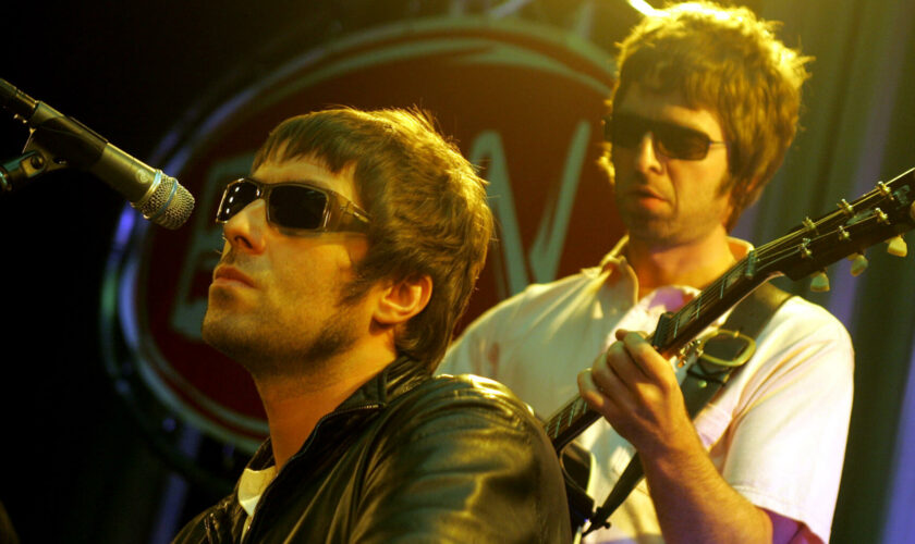 Oasis de retour : Noel et Liam Gallagher annoncent une tournée de retrouvailles 15 ans après leur séparation