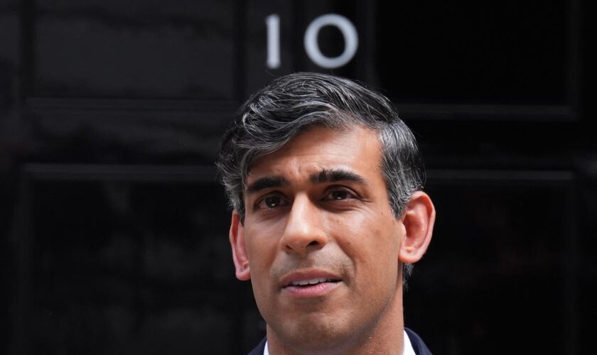 Labour scraps £40m private helicopter service favoured by Rishi Sunak