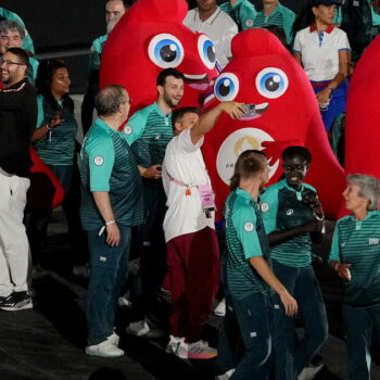 Jeux paralympiques 2024 : à la cérémonie d’ouverture, les Phryges en folie hors des caméras