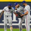 Rangers' Travis Jankowski makes incredible leaping catch to rob game-winning homer from White Sox