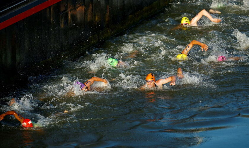 EN DIRECT - Jeux paralympiques 2024 : le calendrier du triathlon dans la Seine modifié à cause des risques de pluies