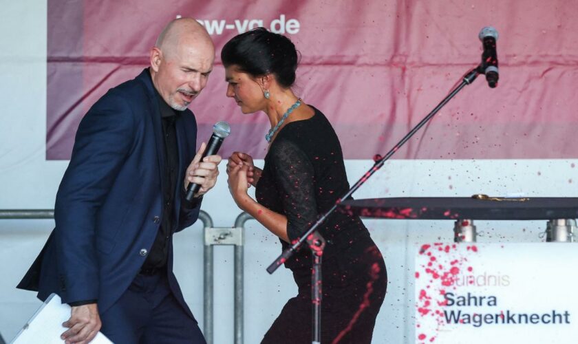 Farbattacke auf Sahra Wagenknecht in Erfurt