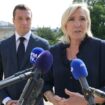 Marine Le Pen et Jordan Bardella, du Rassemblement national, font une déclaration à la presse après une rencontre avec le président Emmanuel Macron à l'Elysée, le 26 août 2024 à Paris